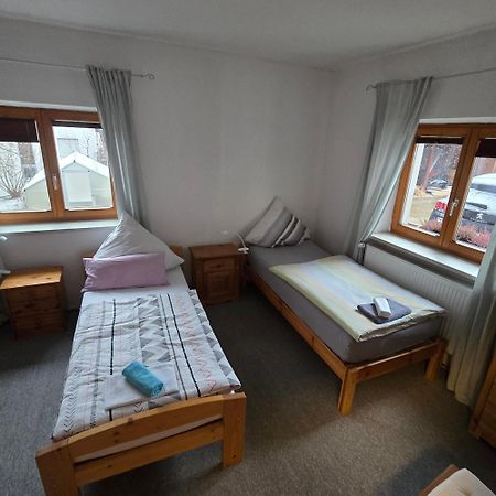 Karolinger weg Hotel Lauterhofen Eksteriør billede