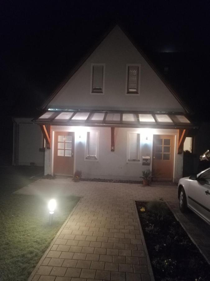 Karolinger weg Hotel Lauterhofen Eksteriør billede