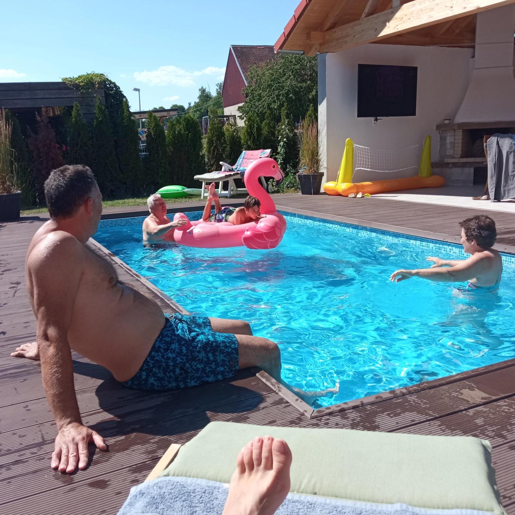 Karolinger weg Hotel Lauterhofen Eksteriør billede