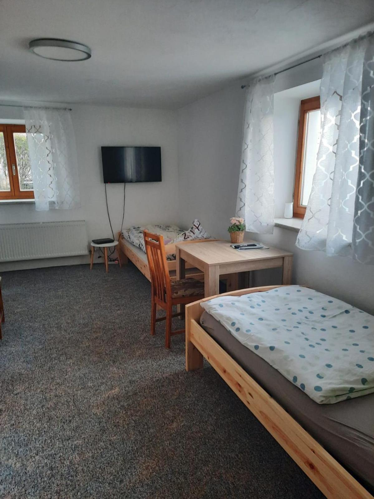 Karolinger weg Hotel Lauterhofen Eksteriør billede