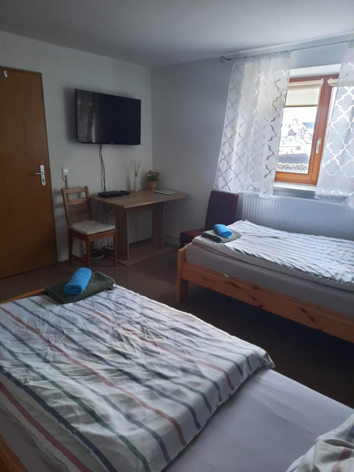 Karolinger weg Hotel Lauterhofen Eksteriør billede